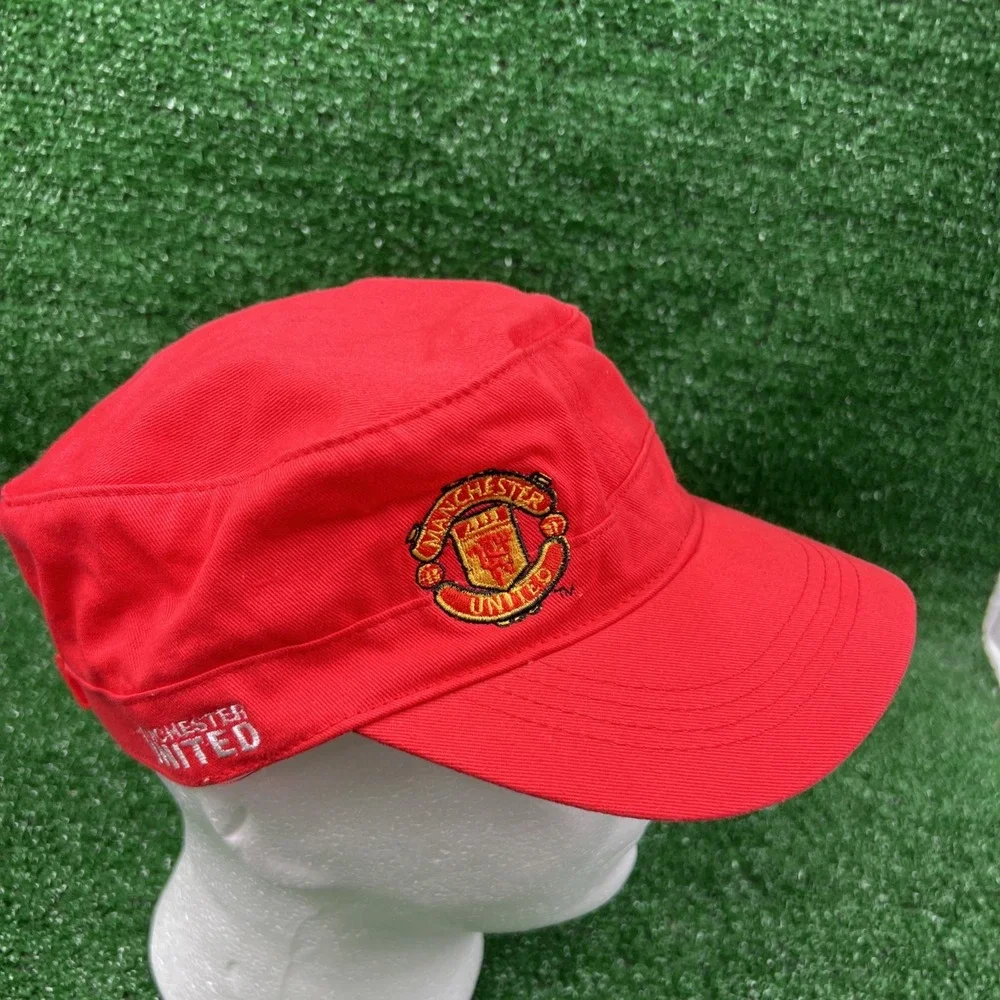 Manchester‎ United Football Soccer Womens Hat Red Size L/XL Adjustable NWT